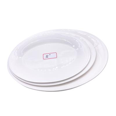 China 14 Inch Oven Sustainable Serving Plates Oval Safe Serving Plates Dinner Plates For Mother's Day Porcelain White Trays for sale