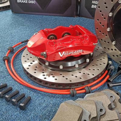 China Red GT4 4 Piston Auto Brake Calipers Anti Shake Aluminum Alloy for sale