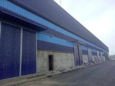 China Metalen bouw Prefab Warehouse Gebouw Sandwich Panel daksystemen voor ruimte optimalisatie Te koop