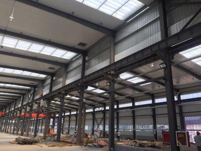 Cina Customized Steel Structure Building With EPS/Glass Wool Insulation And 5-28mm in vendita