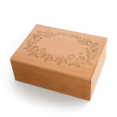 China Custom Handmade Personalized Oak Wood Gifts Storage Box Gift Box for sale