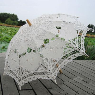 China Victorian beige lace umbrella for wedding decoration for sale