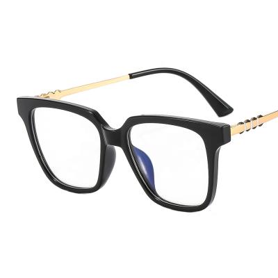 China 2021 Fashion Women Anti Blue Polarized Photochromic Blue Light Glasses Cat Eye Frame Glasses Frames Anti Eyeglasses For Women for sale