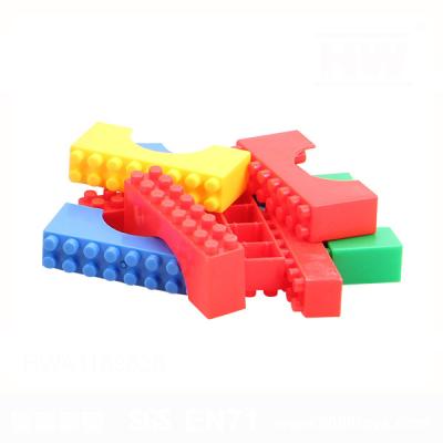 China DIY TOY Kids Intelligent DIY Plastic Building Blocks for sale