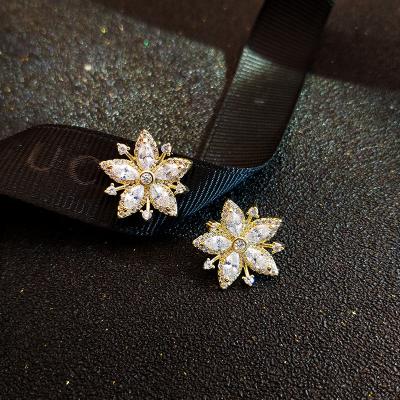 China KYED0683 Hot Sale Trendy Flower Shape 18K Gold 3A Zircon Zircon Earring Hot Sale For Women for sale