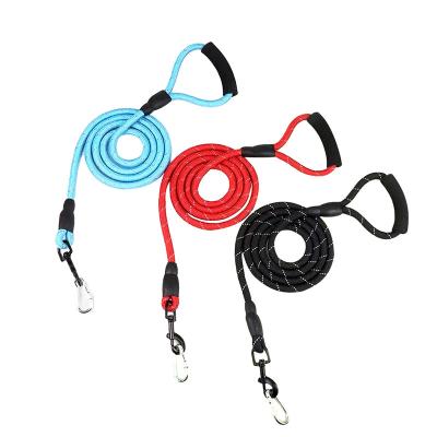 China Reflective Strong 2m Comfortable Handle and Highly Reflective Leads Pet Nylon Rope Lead Training Dog Leash for sale