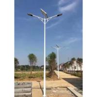 China los 8M Galvanized Steel Pole con la luz solar de la calle LED del brazo doble en venta