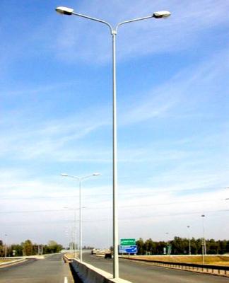 China Dual Arms Galvanised Street Light Pole 10m 15m Highway Light Post for sale