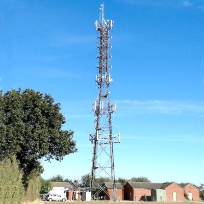 China La torre de acero de las telecomunicaciones Q355 galvanizó el palo de acero de la torre del enrejado del teléfono móvil 5G en venta