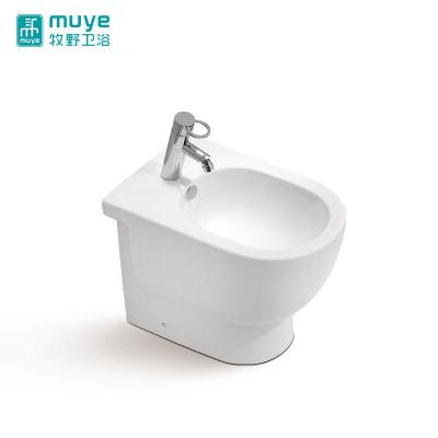 China Modern European modern bathroom commode women use floor installationceramic bidet toilet for sale