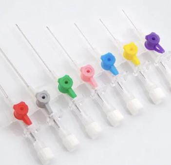 中国 Medical Sterile 14G 18G 20G 22G 24G 26G Iv Cannula With Wings With Port 販売のため