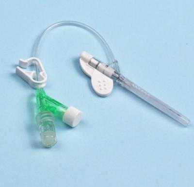 Cina Prodotti medici cannula endovenosa catetere cannula endovenosa cannula di tipo Y strumenti chirurgici ago cannula endovenosa in vendita