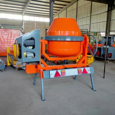 中国 350L small concrete machine diesel gasoline electric cement mixers 2 wheels mobile towable behind 販売のため