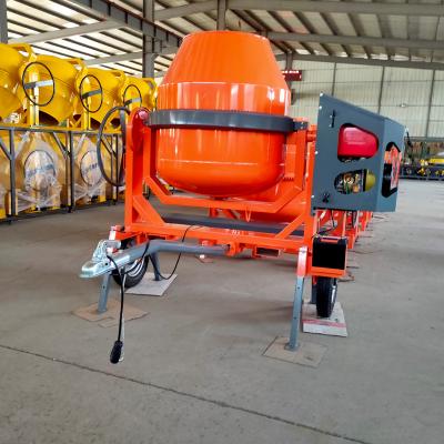 China Large capacity 800L Portable Concrete Mixers mobile 2 wheels towable cement machine diesel engine for sale