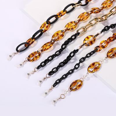 China Fashion Fashion Neck Hanging Sunglasses Hiding Chains Wholesale Leopard New Link Glasses Acrylic Chains For Women for sale