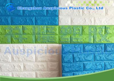 China La prenda impermeable decorativa del papel pintado de la espuma del ladrillo 3D, empiedra los paneles de pared grabados en relieve en venta