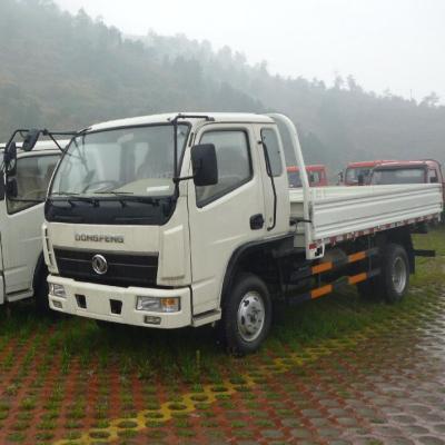 China Dongfeng 4x2 diesel type and manual transmission type light truck price 5550*2260*1980 good for sale