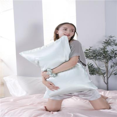 China Anti-Static Embroider 100% Silk Pillowcase Mulberry Silk Pillowcase Set for sale