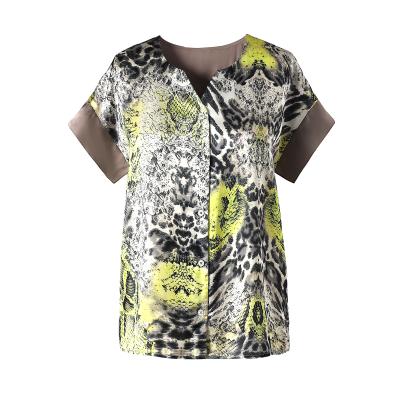 China Wholesale Customization Anti Shrinkage All Over Leopard Print Plus Size V Neck Placket Satin Open Shirt for sale