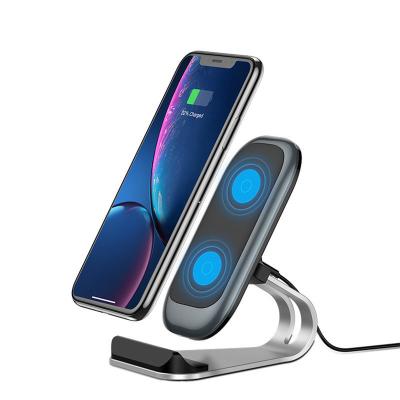 China Reliable Mobile Phone Type New Hot Sell Desktop Wireless Phone Holder 3 in 1 Desktop Wireless Charger for sale