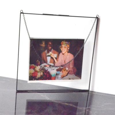 China Jewelery& Home& wedding& Elegant Garden Decoration 4x6 Rectangle Picture Metal Brass Wall Hanging Photo Frame Glass For Weddings for sale