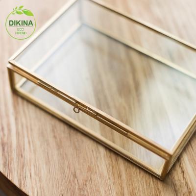 China Use is Endless Wholesale Personalized Wedding Favors Gifts 5x7 Glass Jewelry Photo Organizer Luxury Boxes for sale