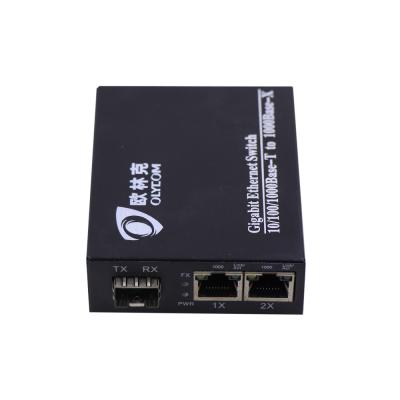 China Unmanaged Faser-Schalter 5VDC Lc, 40KM Schalter 2 Port-Rj45 mit POE zu verkaufen