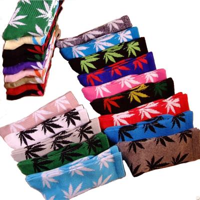 China Bulk unisex Canada cotton crew weed socks maple leaf planthip cheap wholesale QUICK DRY street hops for sale