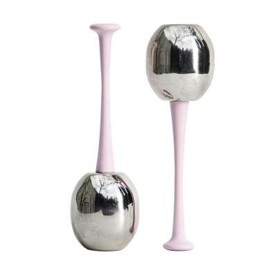 China Manufacturer Wholesale Beauty Tool Stainless Steel Ice Roller Skin Massager Stick Facial Roller Gel Inside for sale