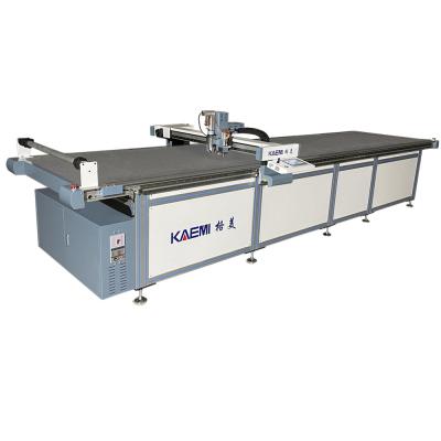 Chine Machine de découpe numérique de textile en tissu CNC de 2500*1800 mm avec boîtier en argent à cadre bleu à vendre