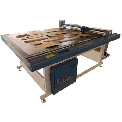 Κίνα 90cm 120cm πλάτος Flatbed Inkjet Cutter για λευκό χαρτί Kraft Roll ή πλαστικό χαρτί προς πώληση