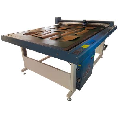 Cina KAEMI P6 Flatbed Inkjet Pattern Cutting Machine con taglio di dimensioni 1700*1450*1100mm in vendita