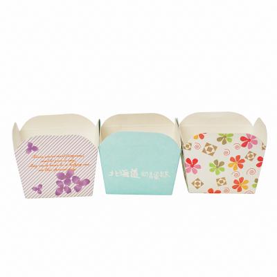 China Disposable High Quality Customizable Exquisite Cake Box for sale