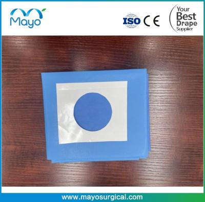 Cina Non Woven Fabric Disposable Impervious EO Sterile Fenestrated Surgical Drape With Hole in vendita