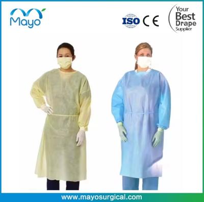 Cina AAMI Level 3 Disposable Isolation Gown PE Coated Long Sleeves With Cuff Medical Gown in vendita