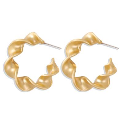 China Mix Styles New Design Simple Elegant Hollow Gold Earrings Fashion Zinc Alloy Jewelry For Women Fashionable Bisuteria for sale