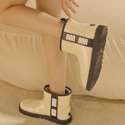 China Fashion Trend Amazon Jerry Shoes Boots Sheep Wool Winter Snow Botas Warm Shoes Snow Boots Inventory Uggh Women Can Match Wallet for sale