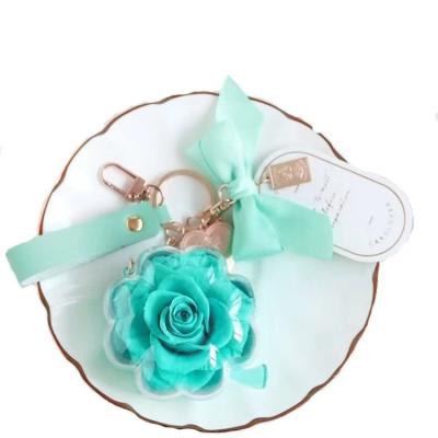 China Bridal Bouquets Small MOQ Wholesale High Quality Handmade Ecuador Preserved Fresh Roses Keychain For Girl Birthday Gift for sale