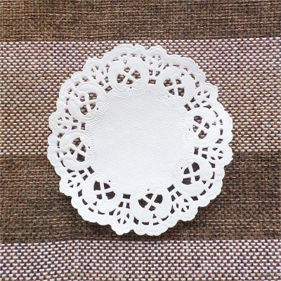 China Custom Mat Quality Stock Delicate Cake Table Size Paper Doilies Viable Decorative Lace Fabric Paper Doilies for sale