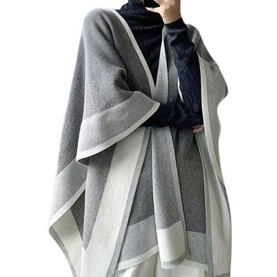 China Autumn High Quality Korean Sleeveless Cloth Shawl Poncho Women Checked Wool Cape 2021 Plus Size Ladies Cape Coated Women Poncho Sweater for sale