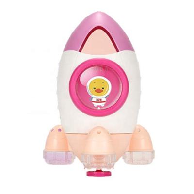 China Baby Summer Bath Jet Fountain Plastic Floating Water Rocket Shower Bath Toys For Toddler Kids 16x24x16.1cm for sale