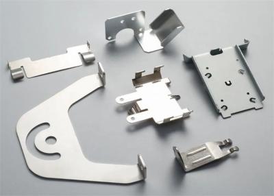 China OEM Stempelplaat Metalen onderdelen Precision Stamping Parts Powdercoating Te koop