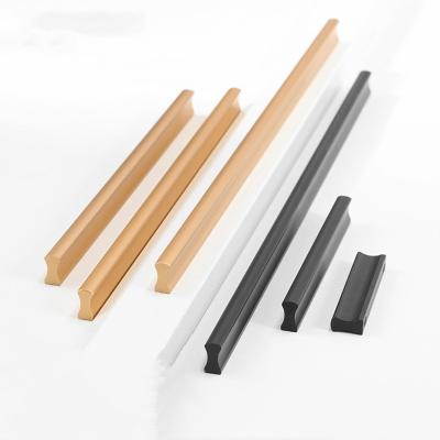 China Modern Aluminium Profile Pulls Furniture Hardware Kitchen Cabinet Cupboard Pull Dresser Wardrobe Drawer Door Gold Black Modern Handles for sale