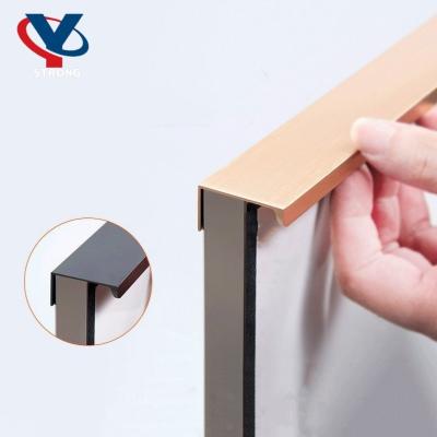 China Modern Simple Corner Handles Concealed Aluminium Wardrobe Pulls Closet Cabinet Hidden Handles for sale