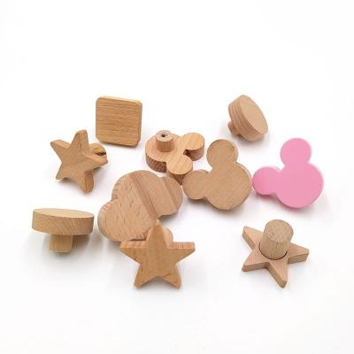 China Modern Popular Children's Handle Wooden Handle Star Moon Shape Wood kids Safe Cabinet Bedroom Handle Pulls for sale