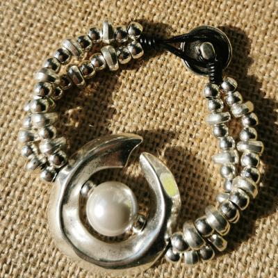 China BOHEMIA Style Spanish Bracelets Flat Leather Bracelet Black Pearl and Silver with Big Beads for sale