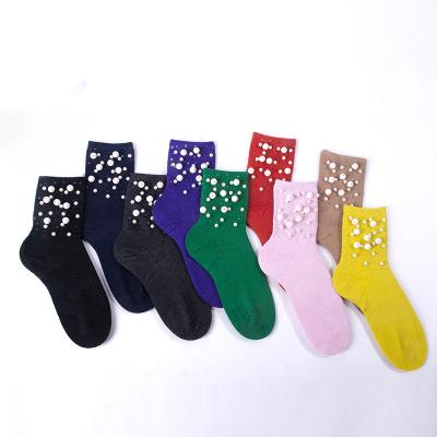 China 2021Factory Women's Luxury Soft Sweat-absorbent Women's Pearl Design Shiny Pearl Design Autumn Winter Tube Socks for sale