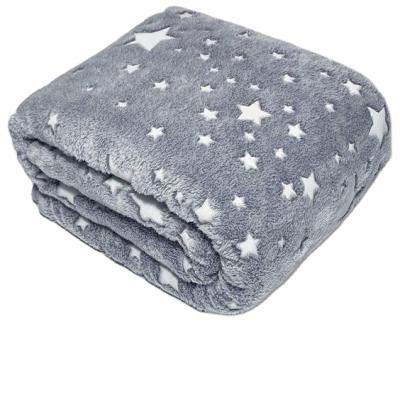 China Baby 250gsm Folded Shinning Bright Flannel Fleece Wholesale Blanket for sale