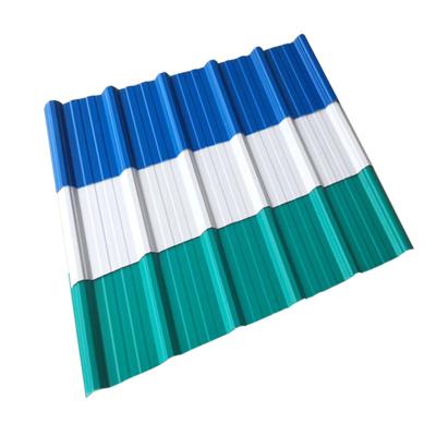 Chine Panneaux de toiture couverts de couleur PPGI avec une profondeur de corrugation de 15 mm à 18 mm et un traitement par huile dans ASTM Z30 0,1-1,0 mm à vendre