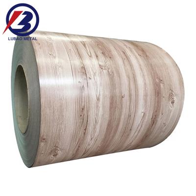 China PPGI bobina de aço bobina de aço zinco SGCC DX51D RAL Cor PPGI folha revestida Largura 700-900MM bobina de aço galvanizado pré-pintada à venda